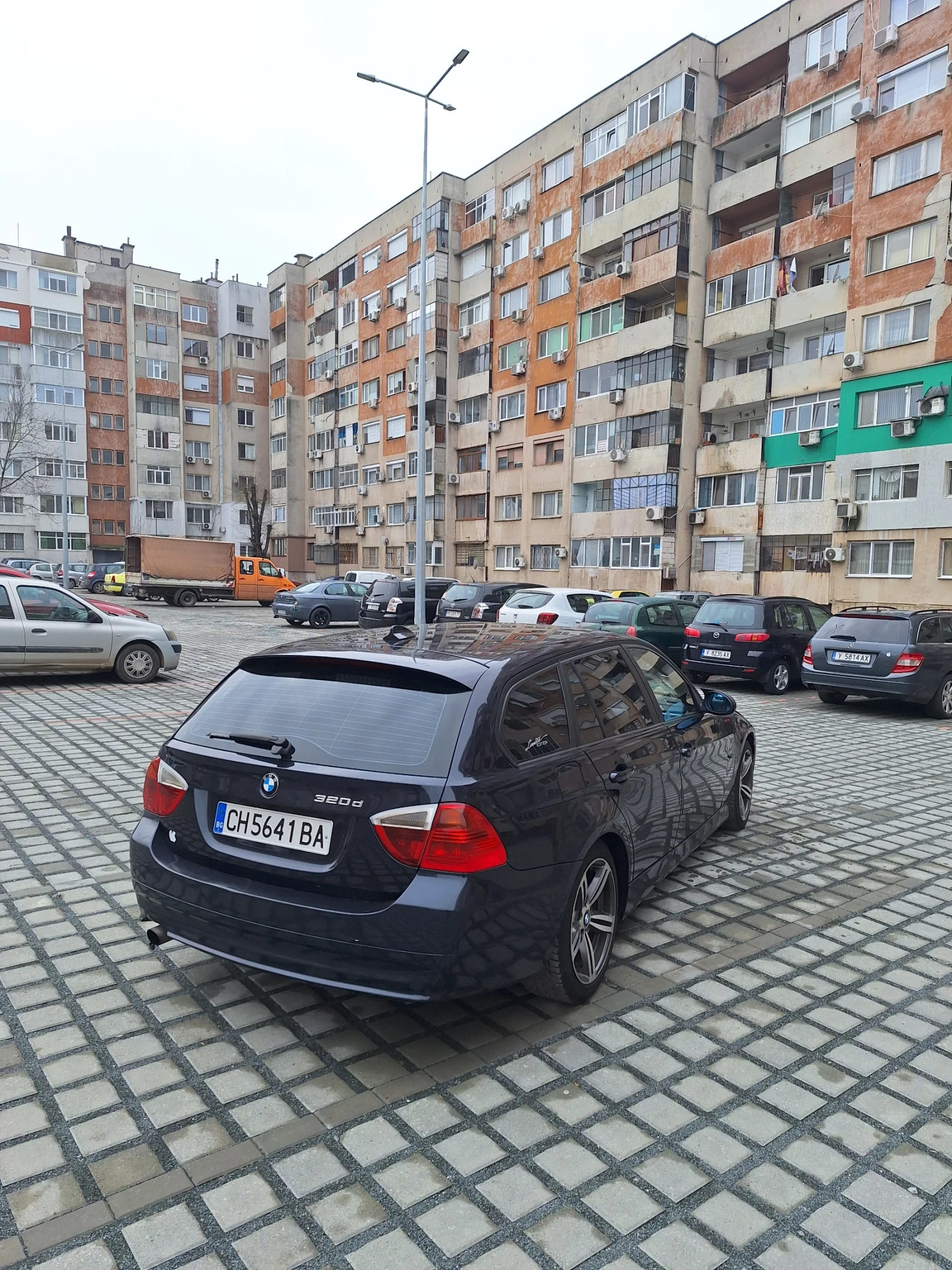 BMW 320 Здравете продавам личния си автомобил bmw 320 d163 - изображение 3