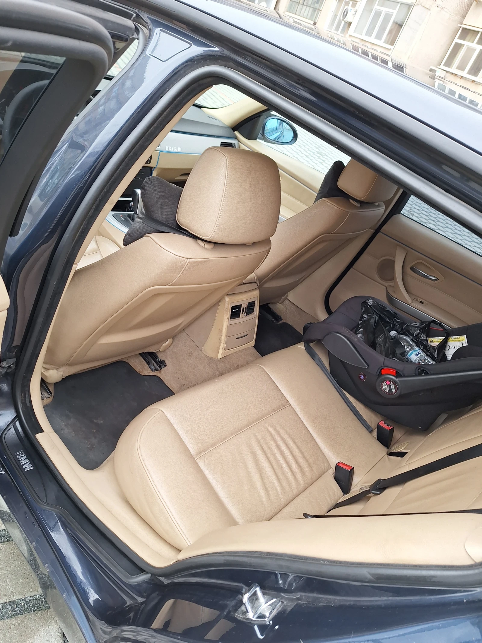 BMW 320 Здравете продавам личния си автомобил bmw 320 d163 - изображение 4