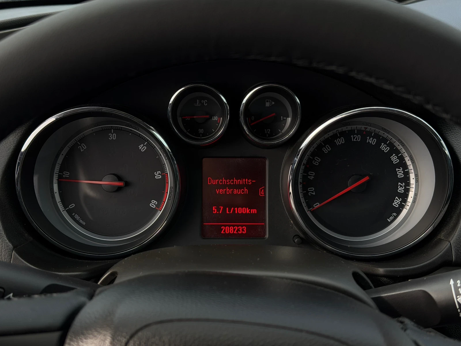 Opel Insignia 2.0CDTi 131к.с * Климатроник* , снимка 16 - Автомобили и джипове - 54046109