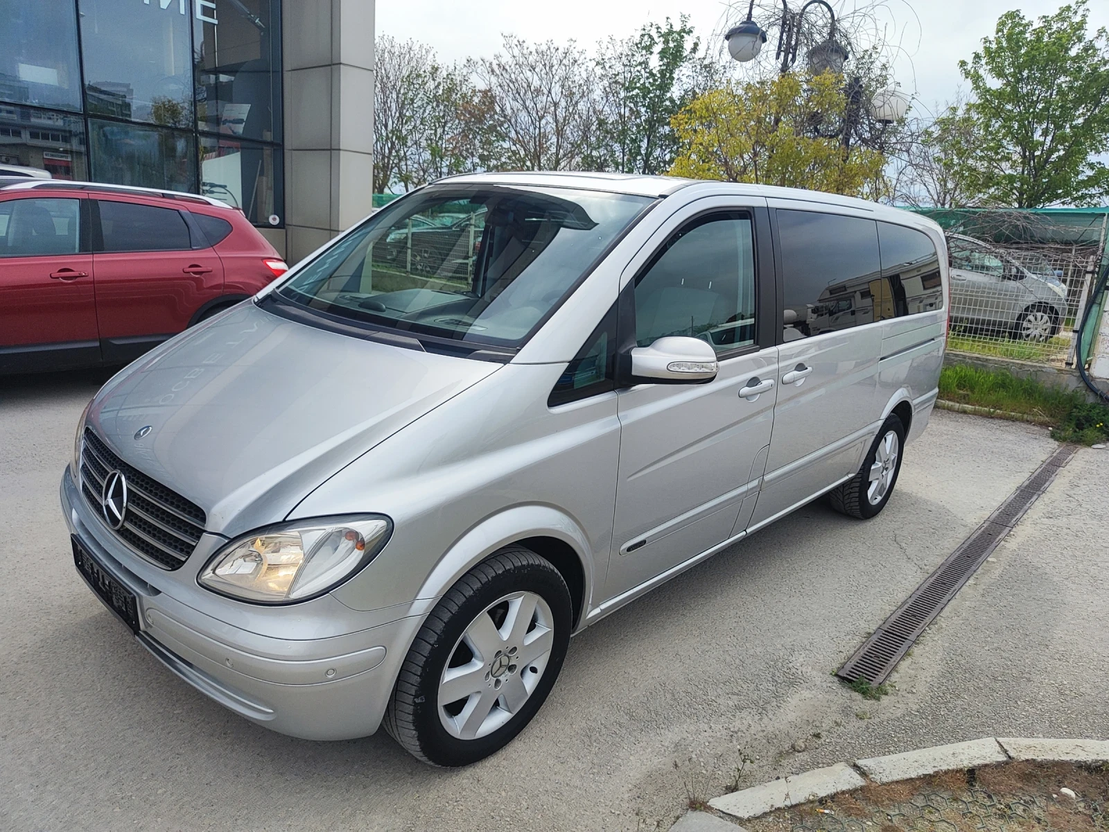 Mercedes-Benz Viano 2.2 CDI, снимка 14 - Автомобили и джипове - 54363320