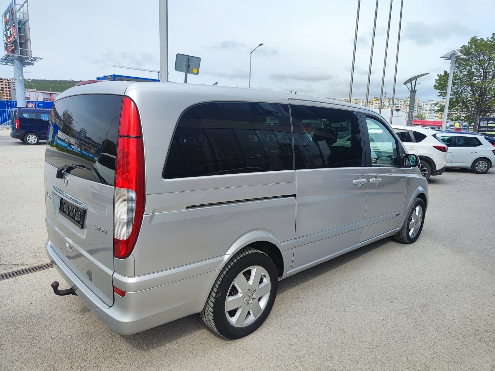 Mercedes-Benz Viano 2.2 CDI, снимка 6 - Автомобили и джипове - 54363320