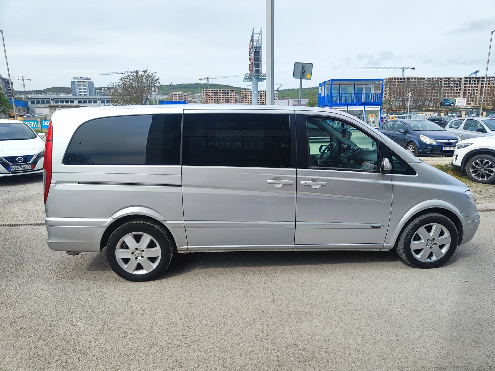 Mercedes-Benz Viano 2.2 CDI, снимка 7 - Автомобили и джипове - 54363320