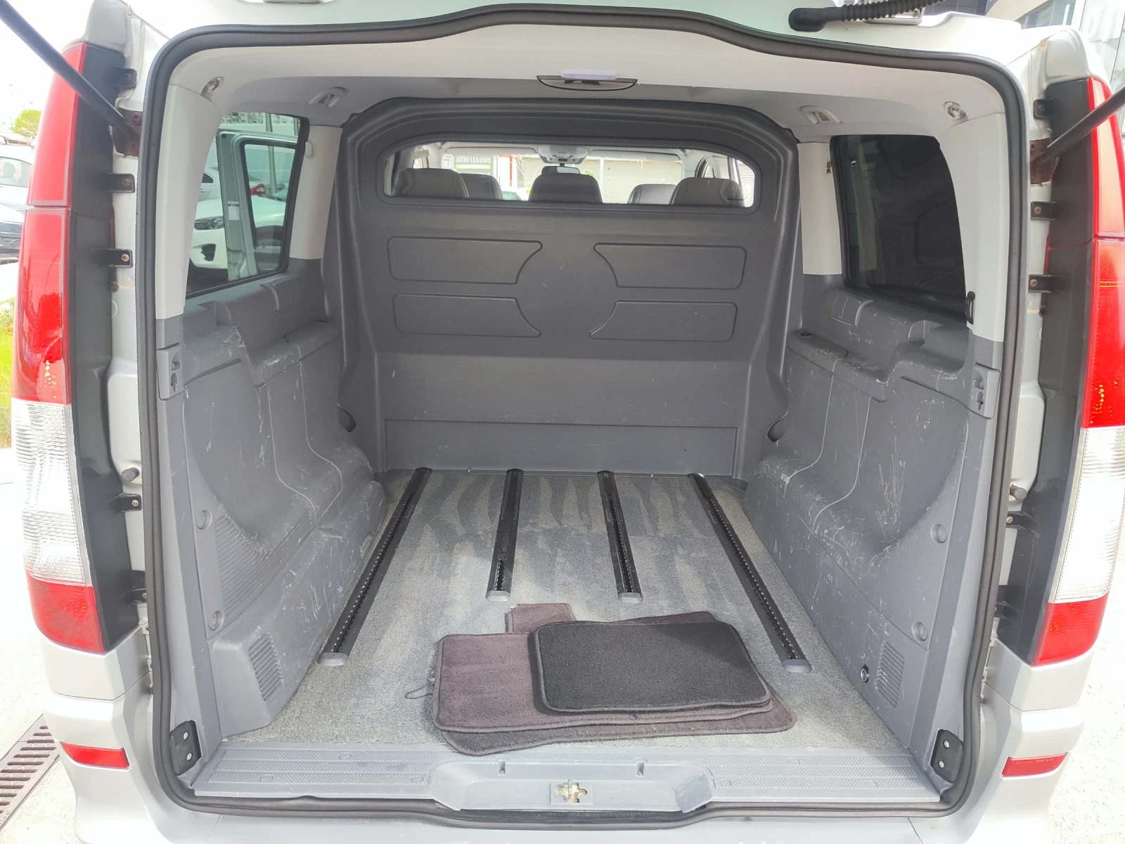 Mercedes-Benz Viano 2.2 CDI, снимка 2 - Автомобили и джипове - 54363320