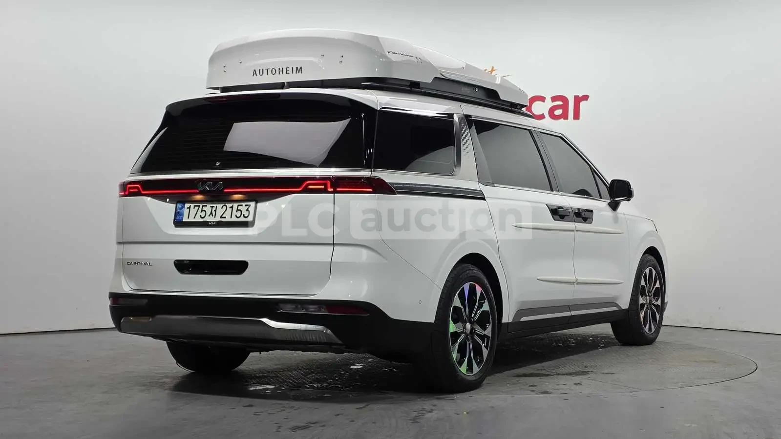 Kia Carnival 3.5| 360| DISTRONIC| ОБДУХВАНЕ, снимка 3 - Автомобили и джипове - 54713423