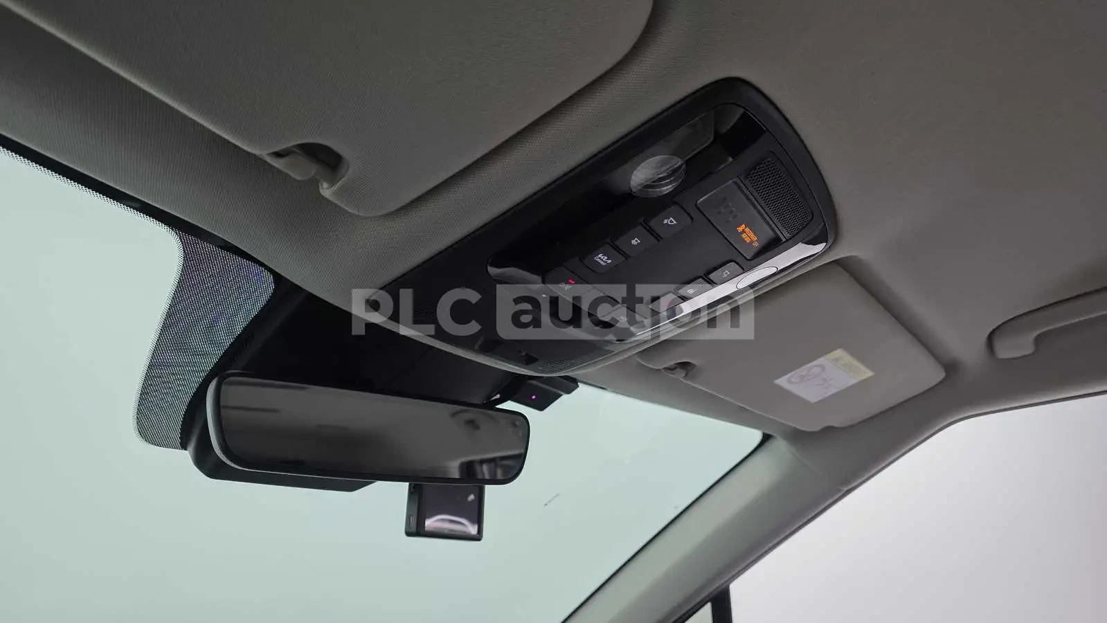 Kia Carnival 3.5| 360| DISTRONIC| ОБДУХВАНЕ, снимка 15 - Автомобили и джипове - 54713423