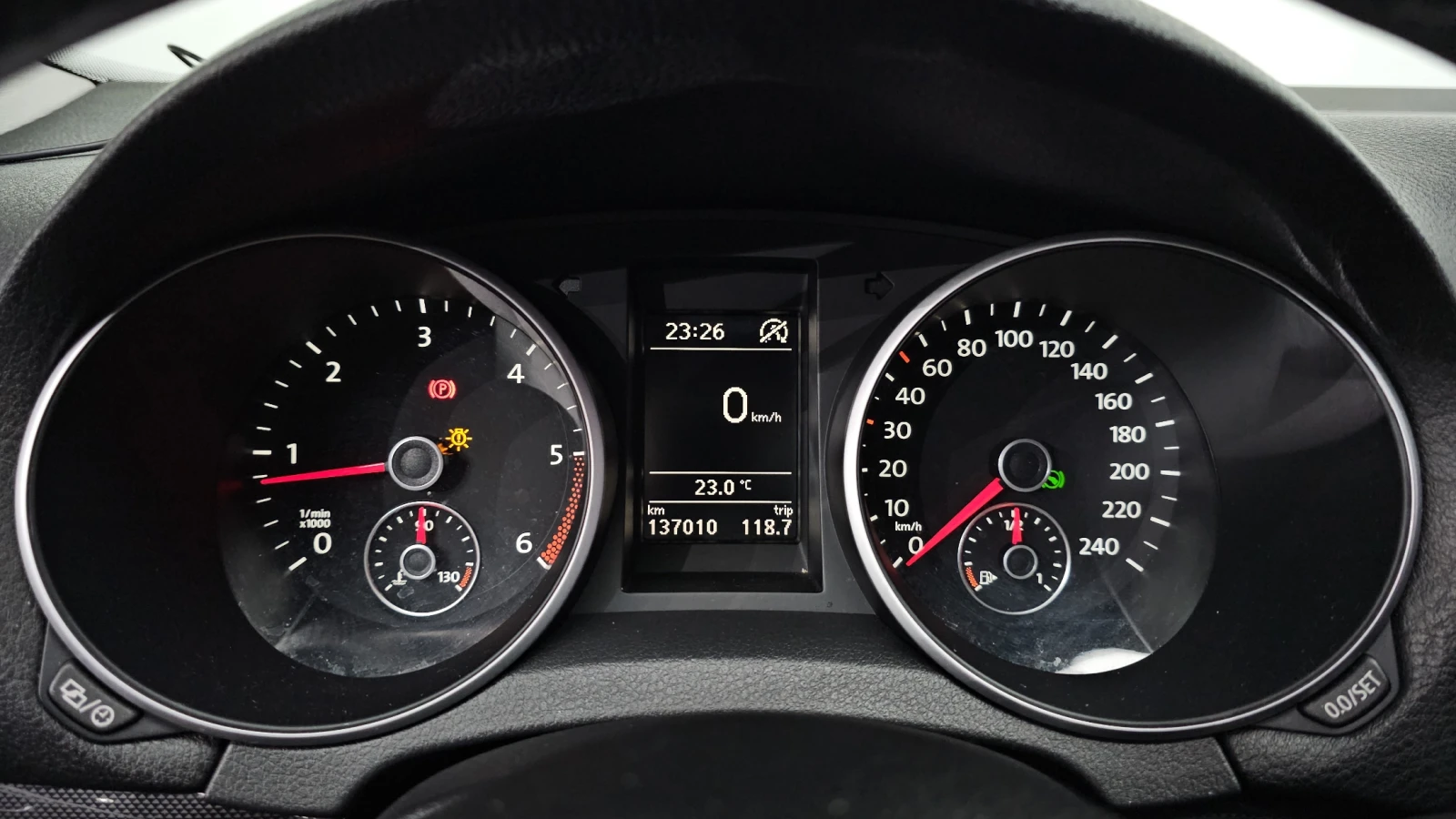 VW Golf !!УНИКАТ!! #ПЪЛНО ОБОРУДВАНЕ# !CARBON, снимка 6 - Автомобили и джипове - 54934690
