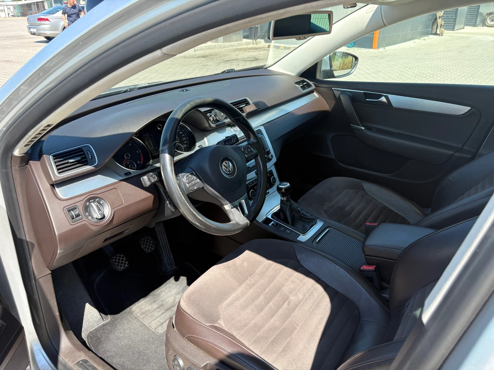 VW Passat B7, снимка 9 - Автомобили и джипове - 55241865