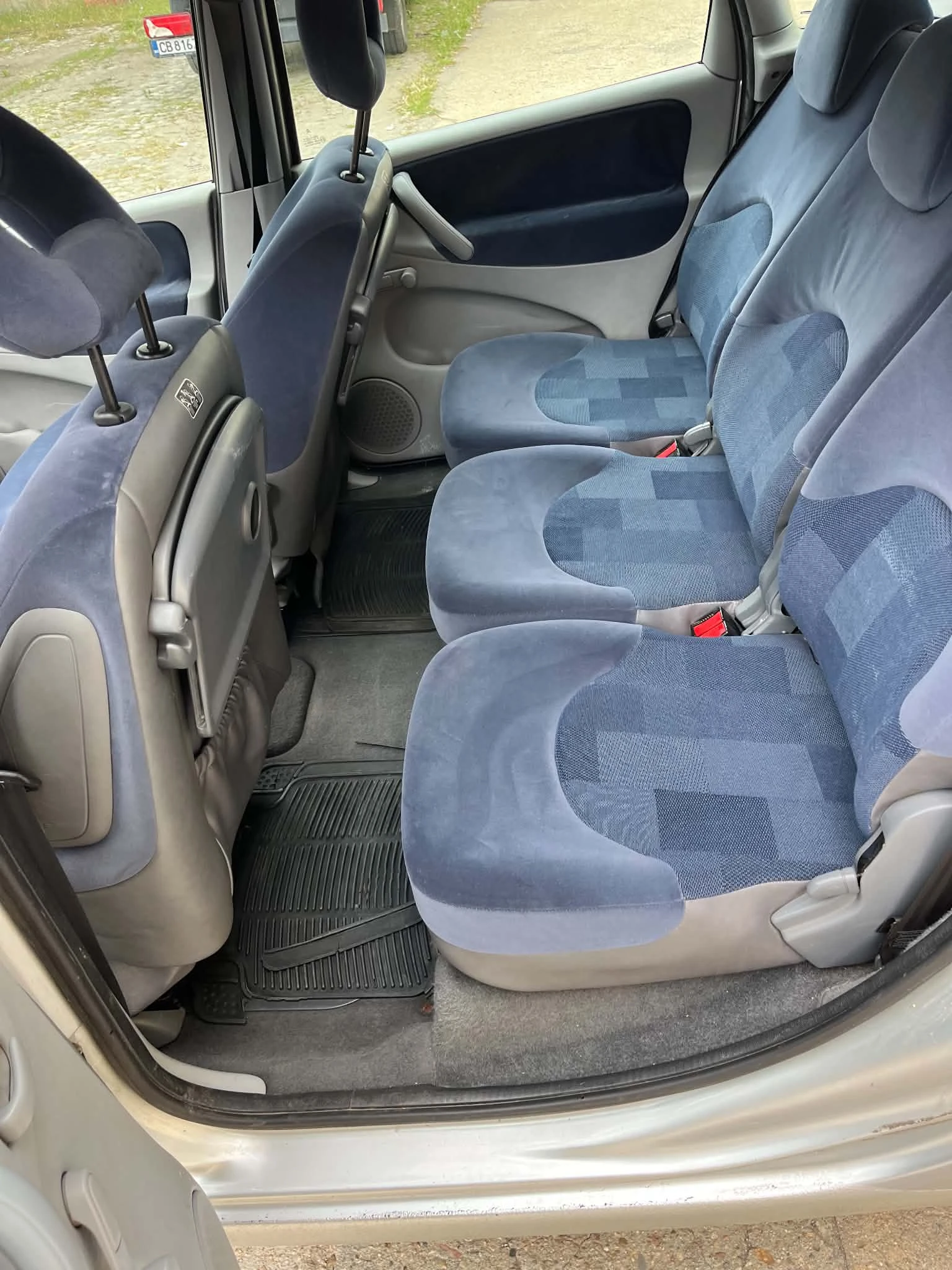 Citroen Xsara picasso 1.6i SX, снимка 9 - Автомобили и джипове - 55406294