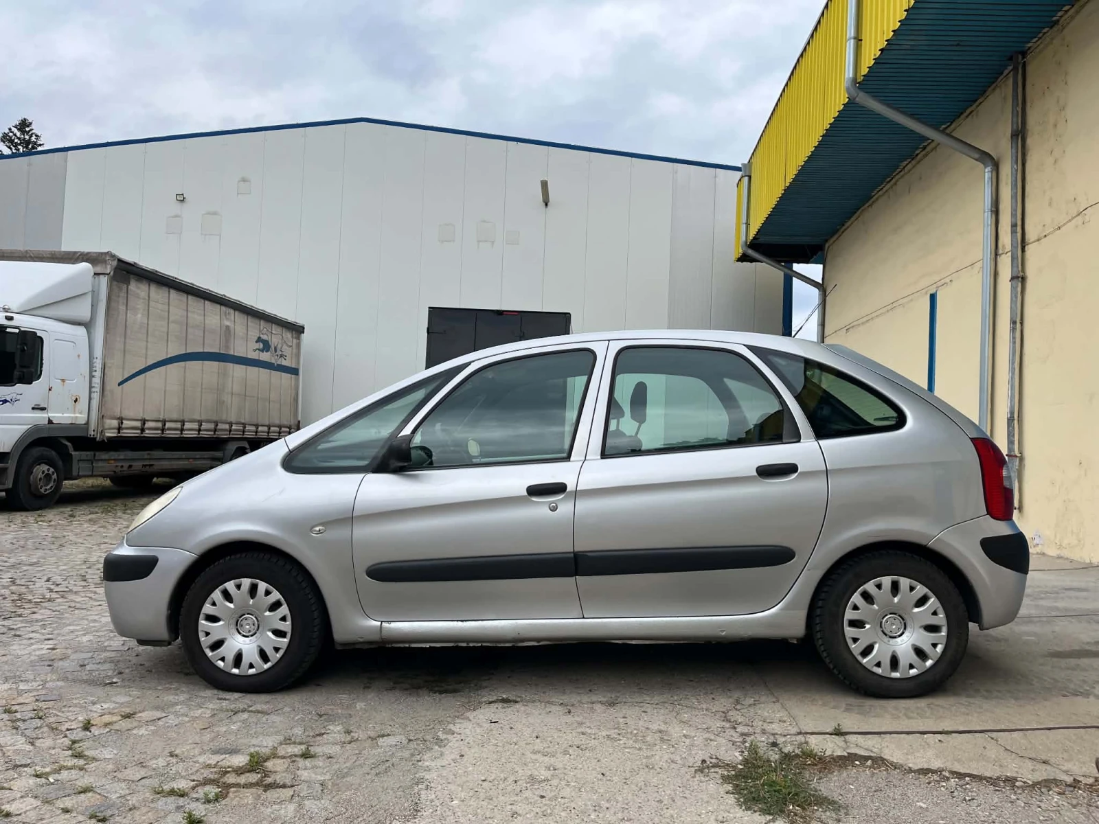 Citroen Xsara picasso 1.6i SX, снимка 3 - Автомобили и джипове - 55406294