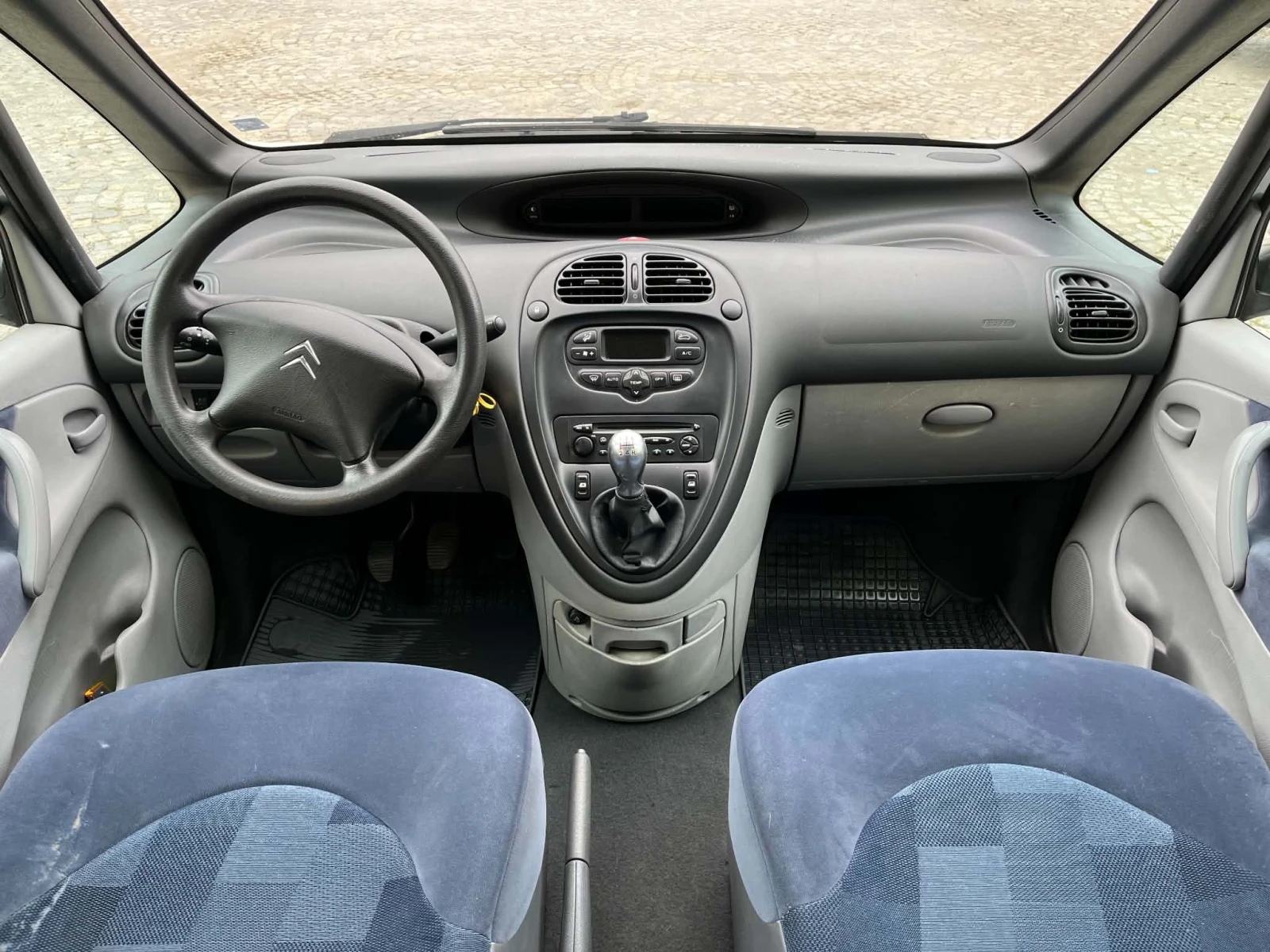 Citroen Xsara picasso 1.6i SX, снимка 8 - Автомобили и джипове - 55406294