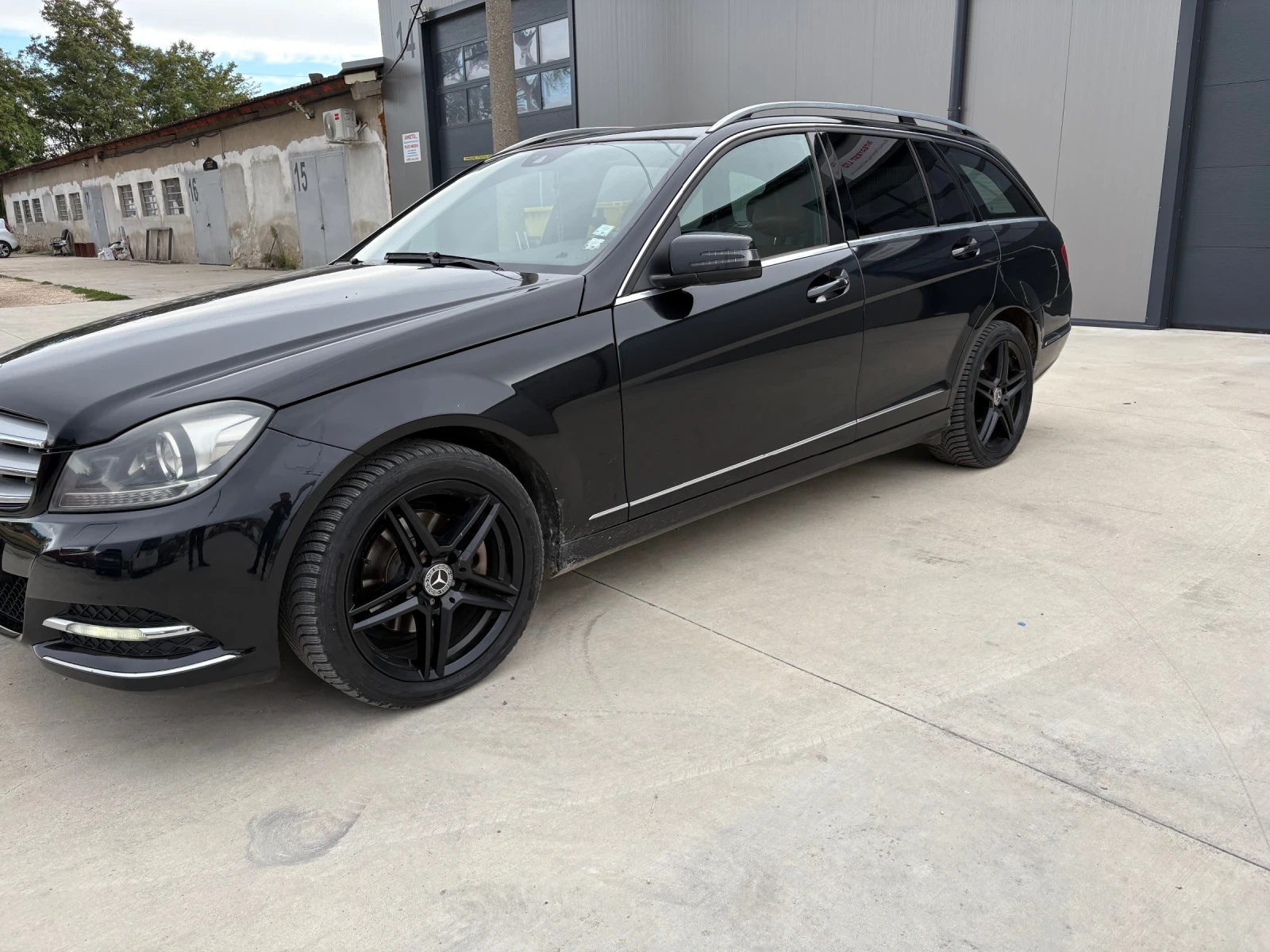 Mercedes-Benz C 250 Avangard, снимка 5 - Автомобили и джипове - 56454950