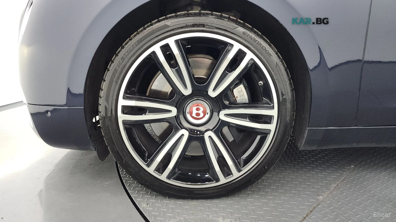 Bentley Flying Spur 6.0* ВАКУМ* ПОДГРЕВ* ОБДУХВАНЕ* МАСАЖИ* КАМЕРА* , снимка 16 - Автомобили и джипове - 55953219