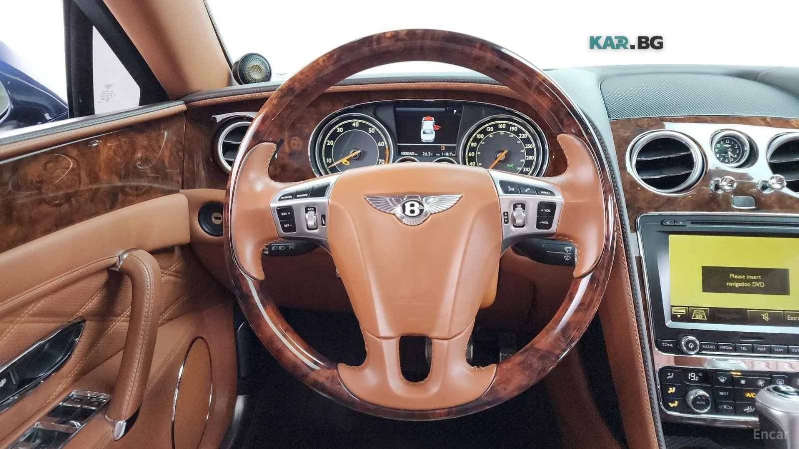 Bentley Flying Spur 6.0* ВАКУМ* ПОДГРЕВ* ОБДУХВАНЕ* МАСАЖИ* КАМЕРА* , снимка 6 - Автомобили и джипове - 55953219