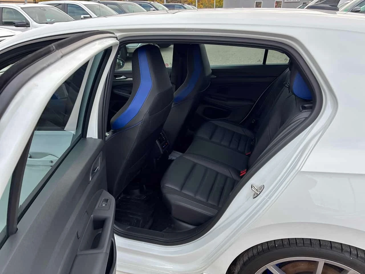 VW Golf * DSG * CARFAX * , снимка 17 - Автомобили и джипове - 56750542