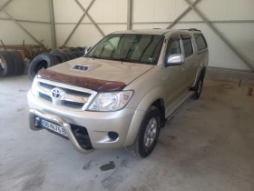 Toyota Hilux, снимка 11