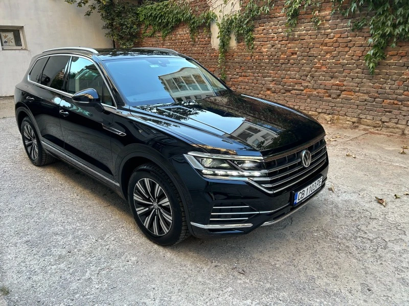 VW Touareg, снимка 3 - Автомобили и джипове - 47768994