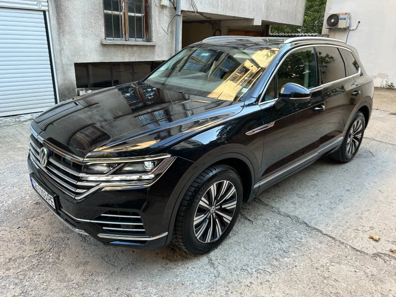 VW Touareg, снимка 1 - Автомобили и джипове - 47768994