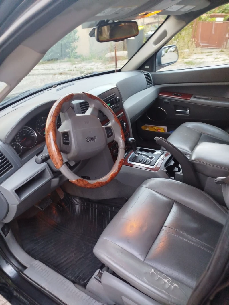 Jeep Grand cherokee OVERLAND CRD, снимка 7 - Автомобили и джипове - 52551044