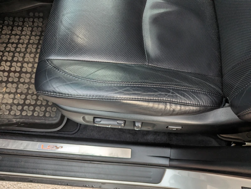 Lexus RX 400h 3.3 V6 Швейцария, снимка 14 - Автомобили и джипове - 52158312