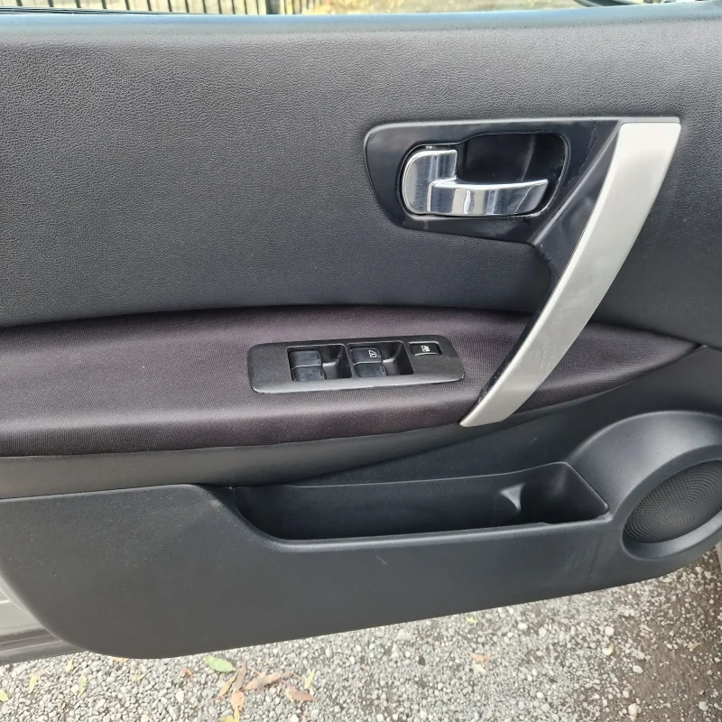 Nissan Qashqai 2.0DCI FaceLift, снимка 7 - Автомобили и джипове - 52177905