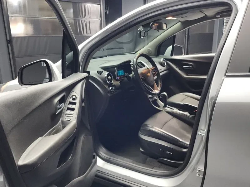 Chevrolet Trax 1.4, снимка 10 - Автомобили и джипове - 54327795