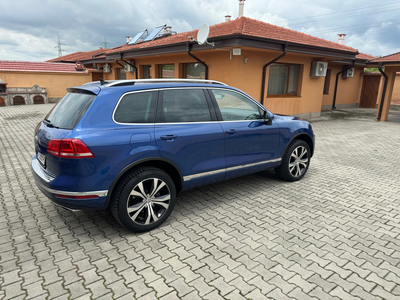 VW Touareg 4.2 TDI V8 Exclusive - изображение 3