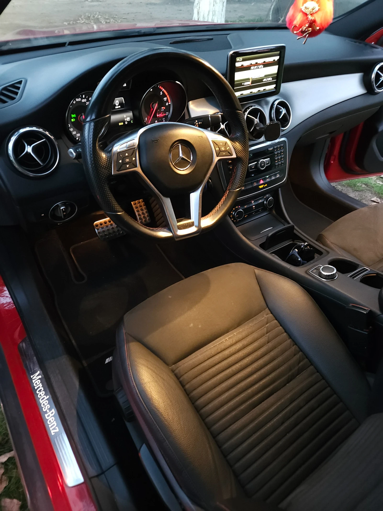 Mercedes-Benz GLA 220 AMG 4 Matik | Mobile.bg   11