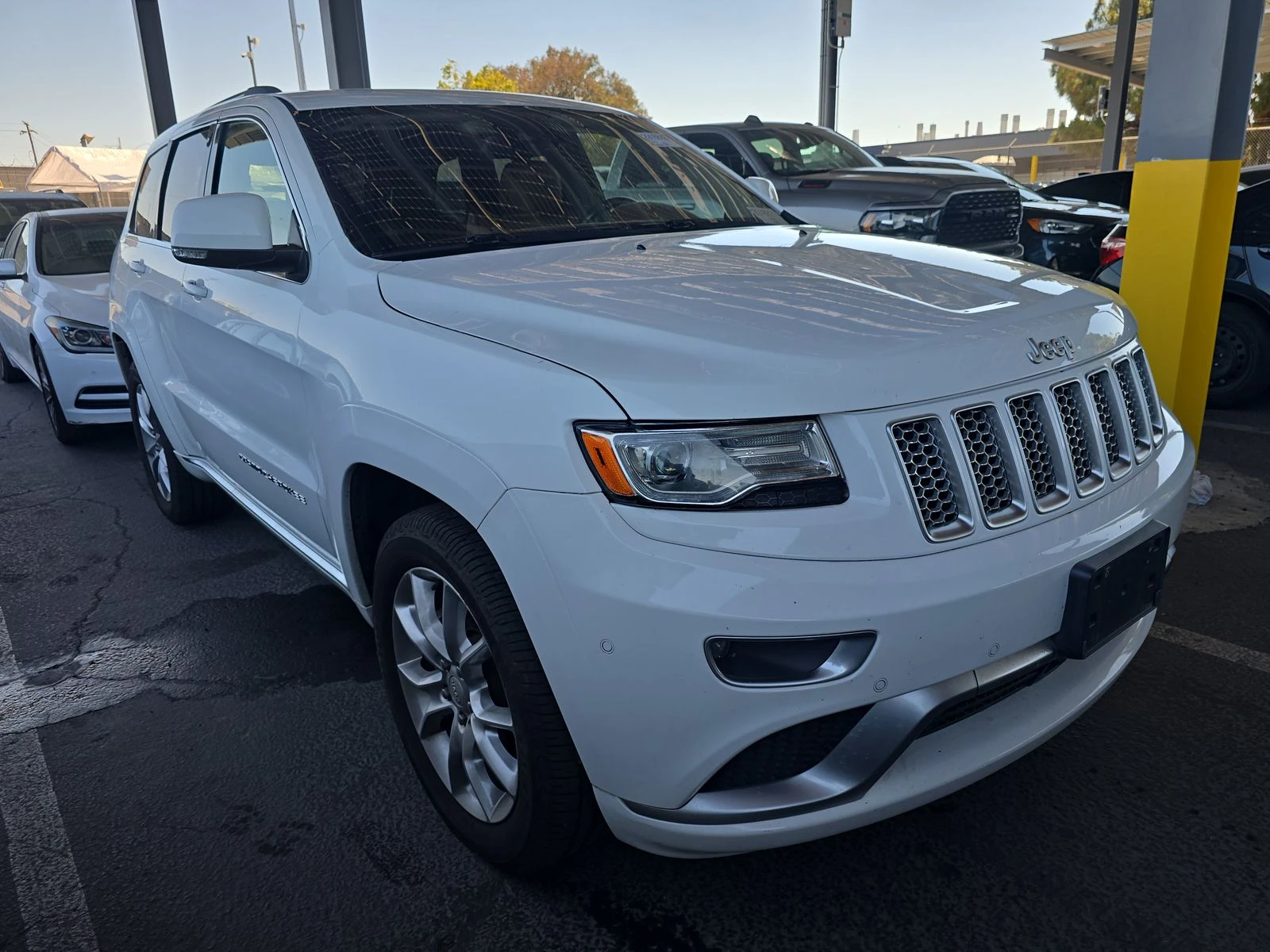 Jeep Grand cherokee SUMMIT* 5.7 HEMI* DISTRONIK* оБДУХ* ПАНО* HARMAN*  - изображение 3