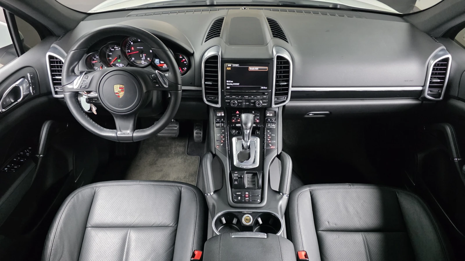 Porsche Cayenne 3.0 - изображение 7