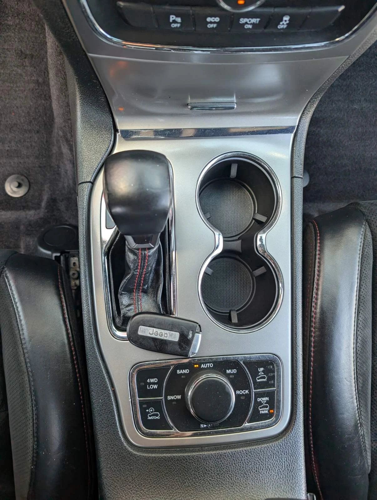 Jeep Grand cherokee Trailhawk LPG, снимка 12 - Автомобили и джипове - 53791474