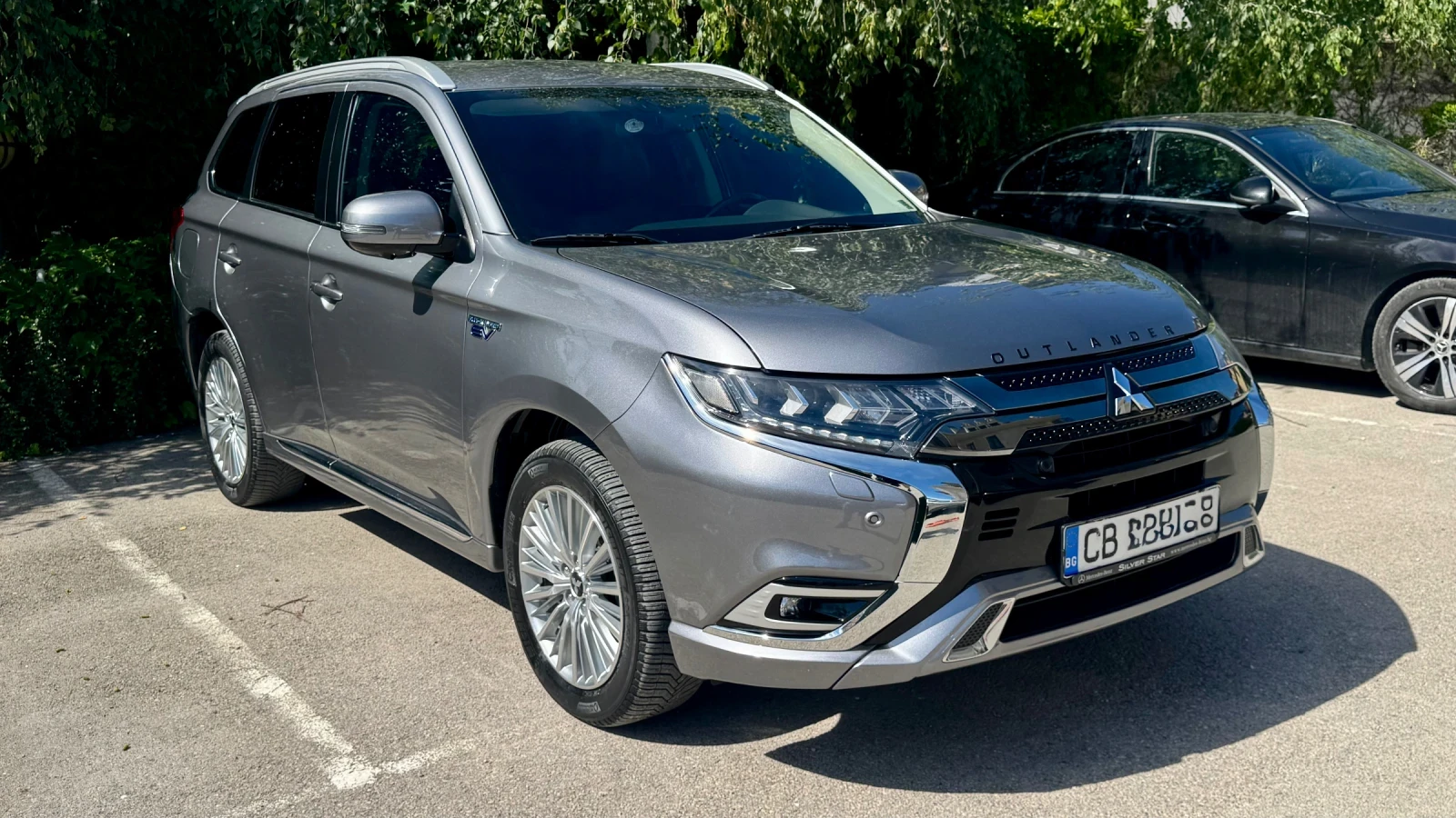 Mitsubishi Outlander Outlander 2.4 PHEV, снимка 2 - Автомобили и джипове - 54947902