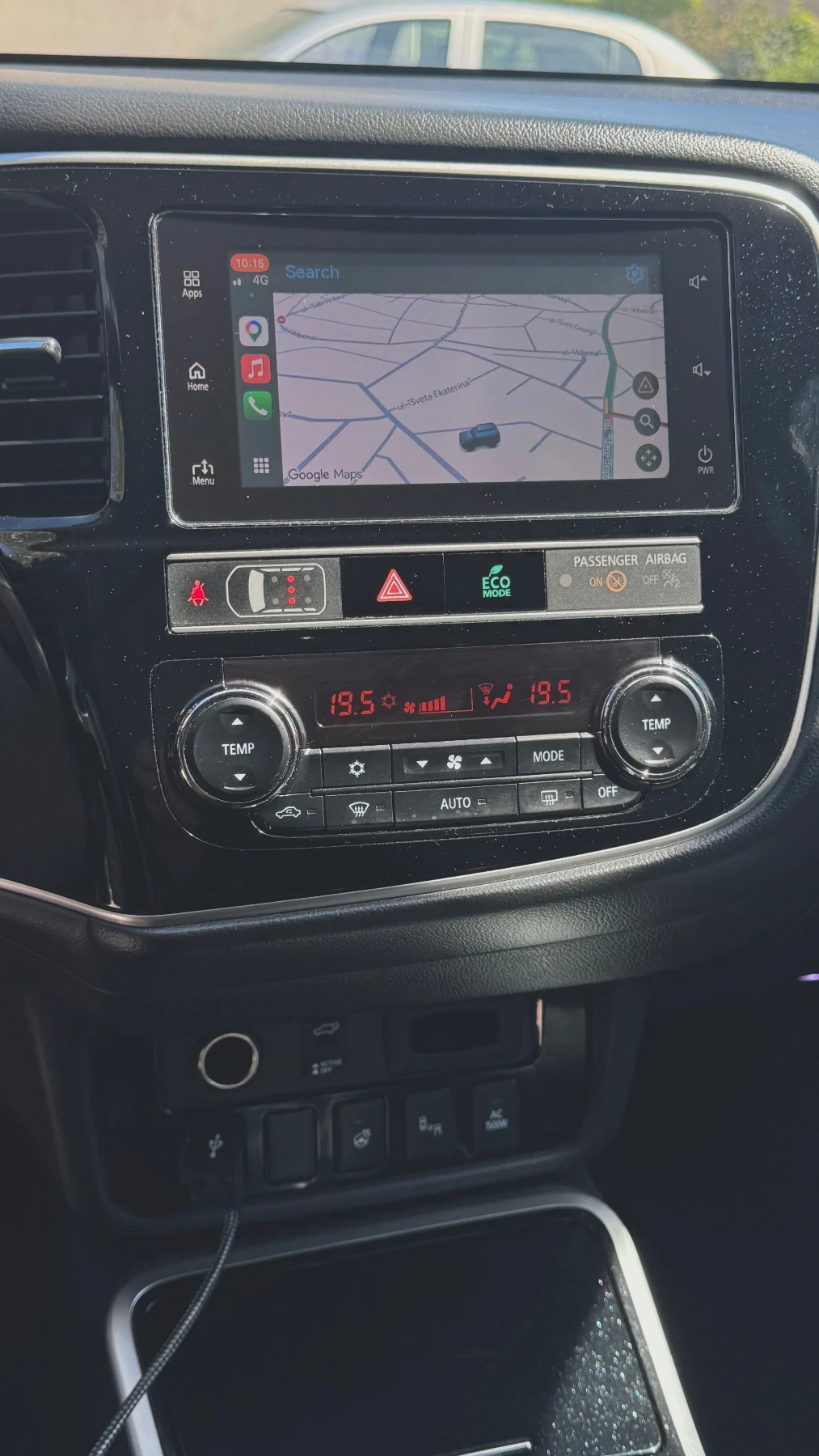 Mitsubishi Outlander Outlander 2.4 PHEV, снимка 15 - Автомобили и джипове - 54947902