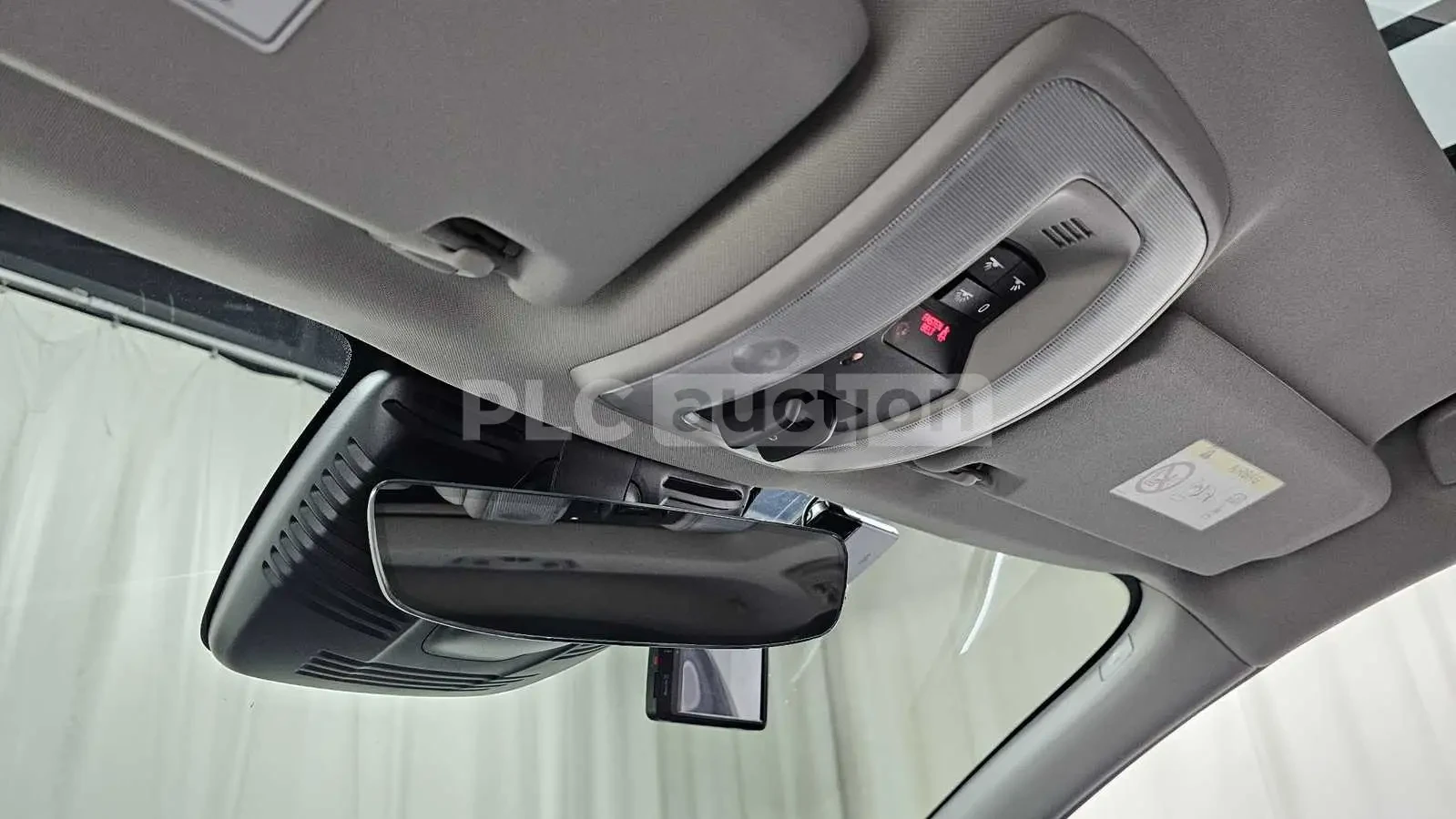 Volvo XC60 D5 AWD| КАМЕРА| ПОДГРЕВ| DISTRONIC| ВКЛ.ТЕХНОТЕСТ, снимка 13 - Автомобили и джипове - 55047123