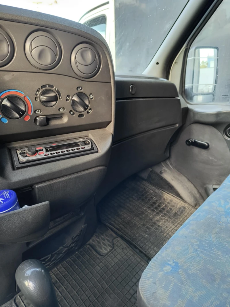 Iveco Daily, снимка 8 - Бусове и автобуси - 48708370