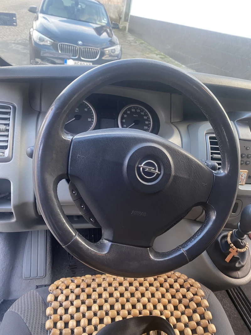 Opel Vivaro, снимка 7 - Бусове и автобуси - 48781030