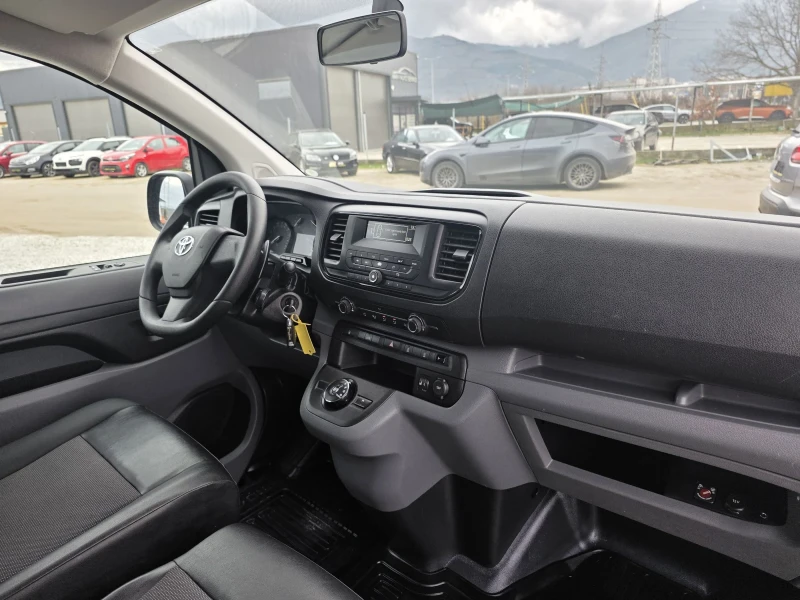 Toyota Proace 2.0HDI AUTOMATIC L2, снимка 10 - Бусове и автобуси - 53222643