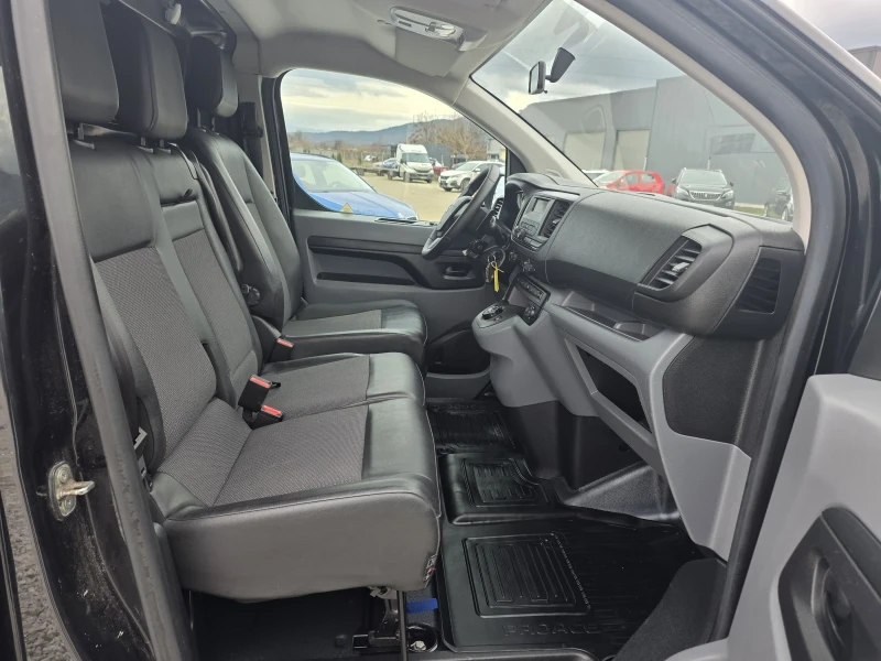 Toyota Proace 2.0HDI AUTOMATIC L2, снимка 9 - Бусове и автобуси - 53222643