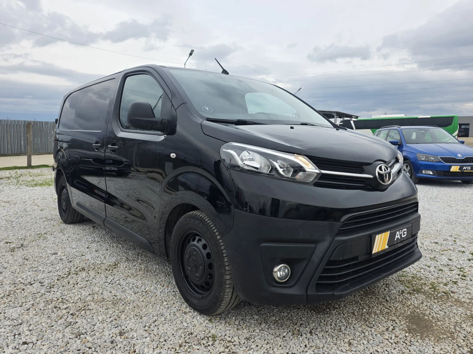 Toyota Proace 2.0HDI AUTOMATIC L2 - изображение 2