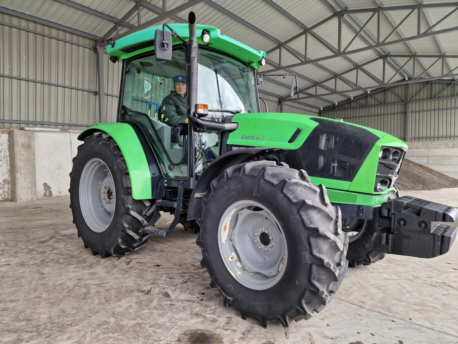 Трактор Deutz-Fahr 105 - изображение 3