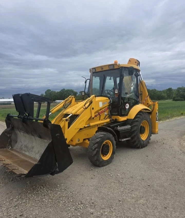 Багер JCB 3CX