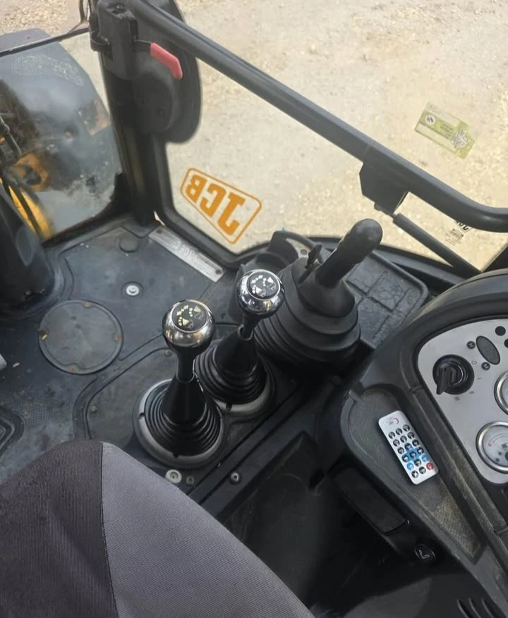Багер JCB 3CX, снимка 8 - Индустриална техника - 54715231