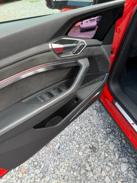 Audi E-Tron Sportback S line 55 quat Pano Matrix 21, снимка 10