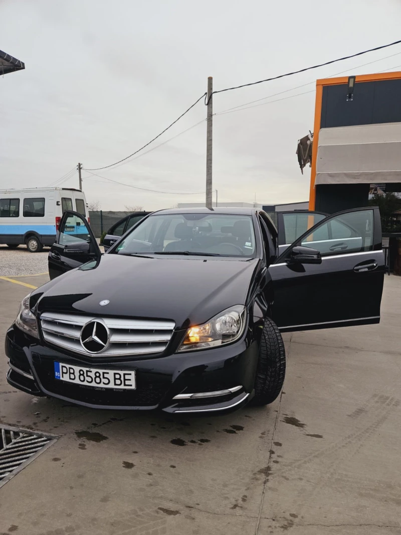 Mercedes-Benz C 220 CDI, снимка 1 - Автомобили и джипове - 47945379