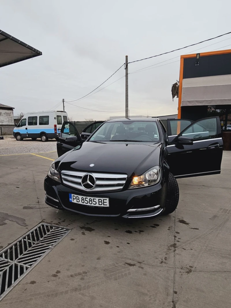 Mercedes-Benz C 220 CDI, снимка 4 - Автомобили и джипове - 47945379