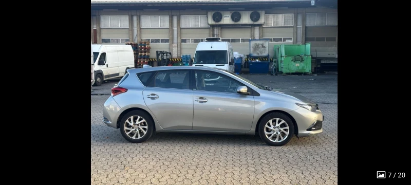 Toyota Auris 1.2ti/115kc, 4 цилиндъра, 2017г., Германия , снимка 7 - Автомобили и джипове - 48234046