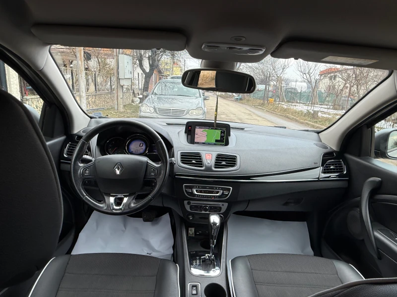 Renault Megane 1.5dci 110kc AVTOMAT, снимка 10 - Автомобили и джипове - 49275035