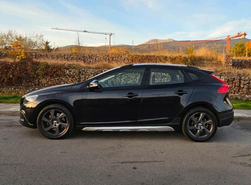 Volvo V40 Cross Country D3, снимка 5 - Автомобили и джипове - 49593563