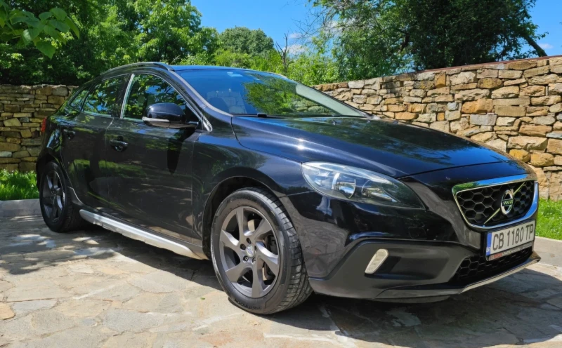 Volvo V40 Cross Country D3, снимка 6 - Автомобили и джипове - 49593563