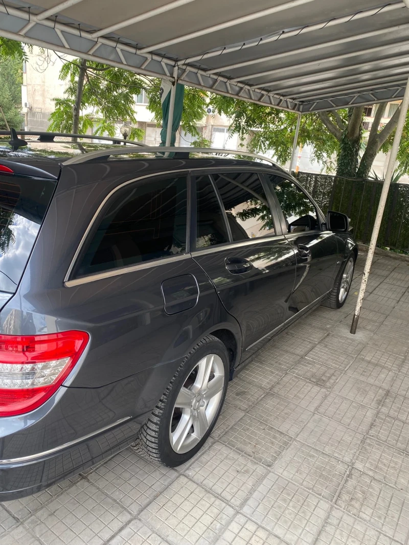 Mercedes-Benz C 220, снимка 3 - Автомобили и джипове - 52324993