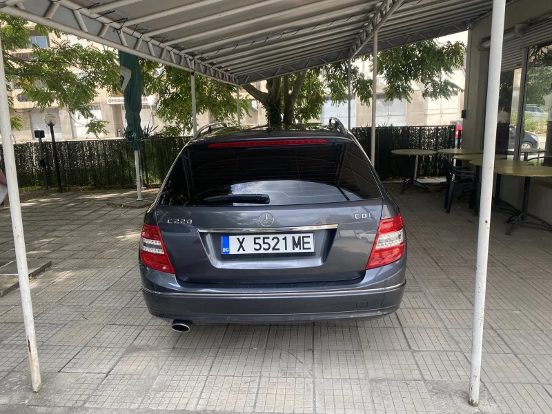 Mercedes-Benz C 220, снимка 2 - Автомобили и джипове - 52324993